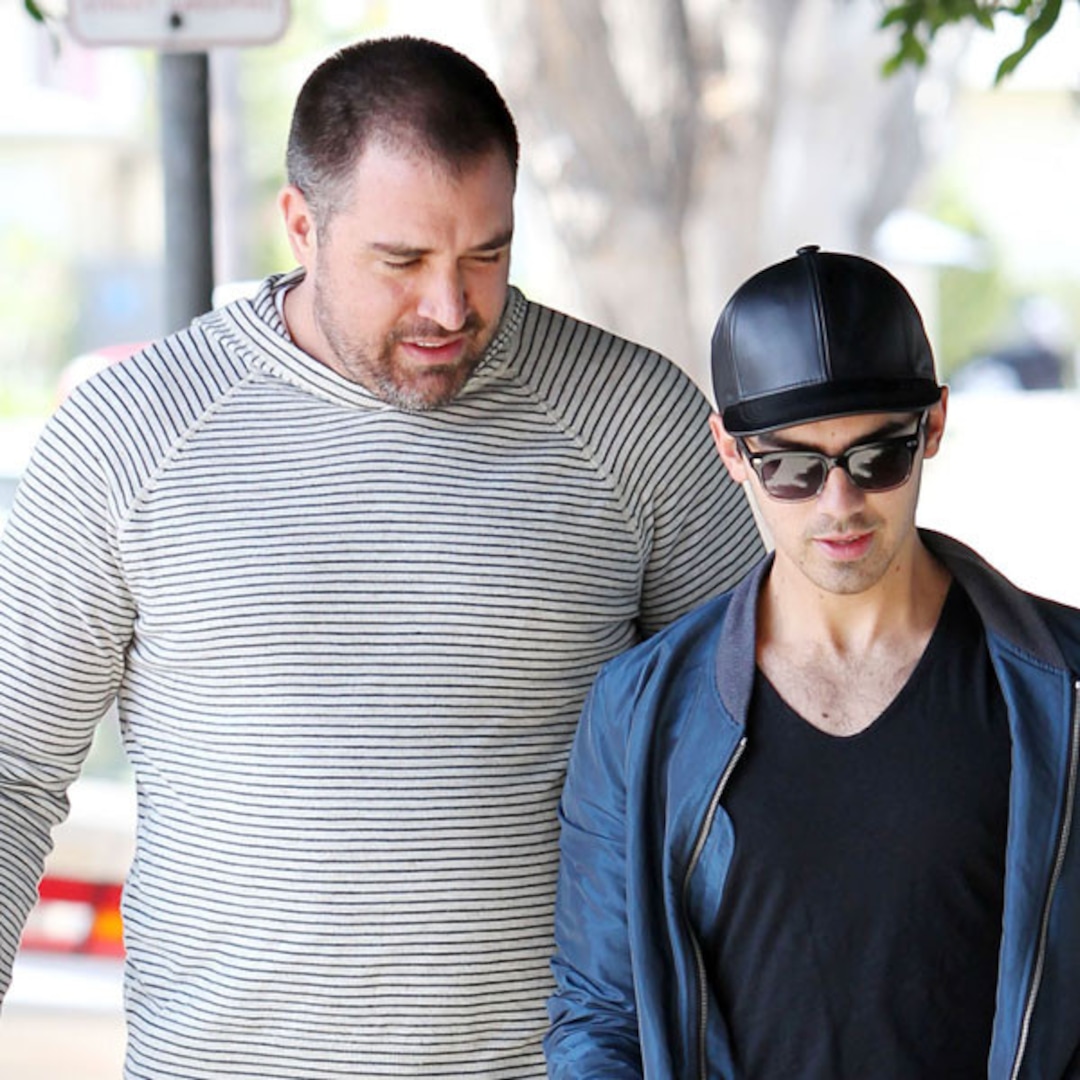 Joe Jonas Spotted With Demi's Recovery Manager - E! Online - CA